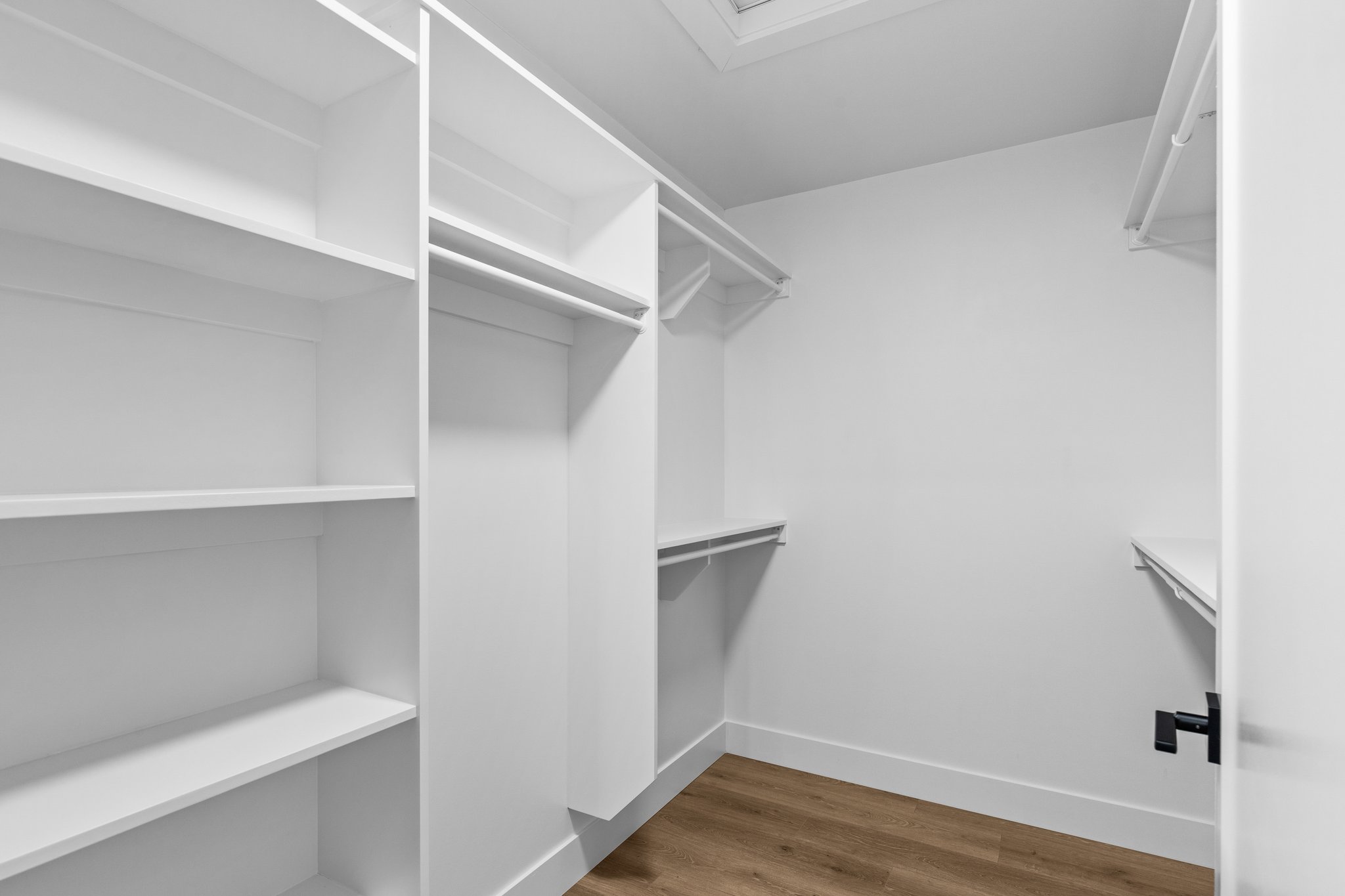 3 Bedrooms Bedrooms, ,2 BathroomsBathrooms,Split Level,Listing,Owdis,1263