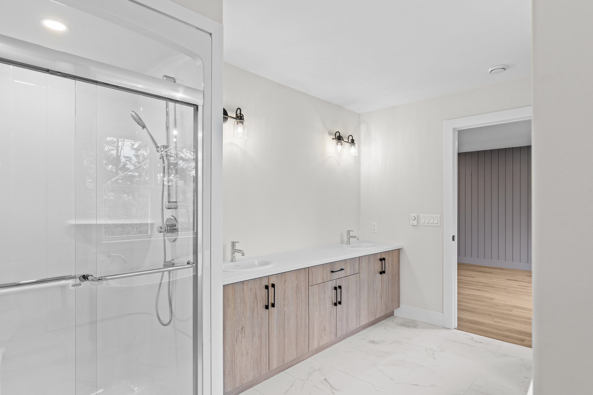 3 Bedrooms Bedrooms, ,2 BathroomsBathrooms,Split Level,Listing,Owdis,1263