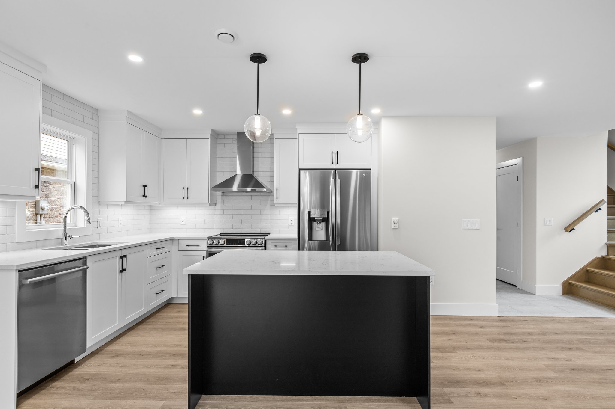 3 Bedrooms Bedrooms, ,2 BathroomsBathrooms,Split Level,Listing,Owdis,1263