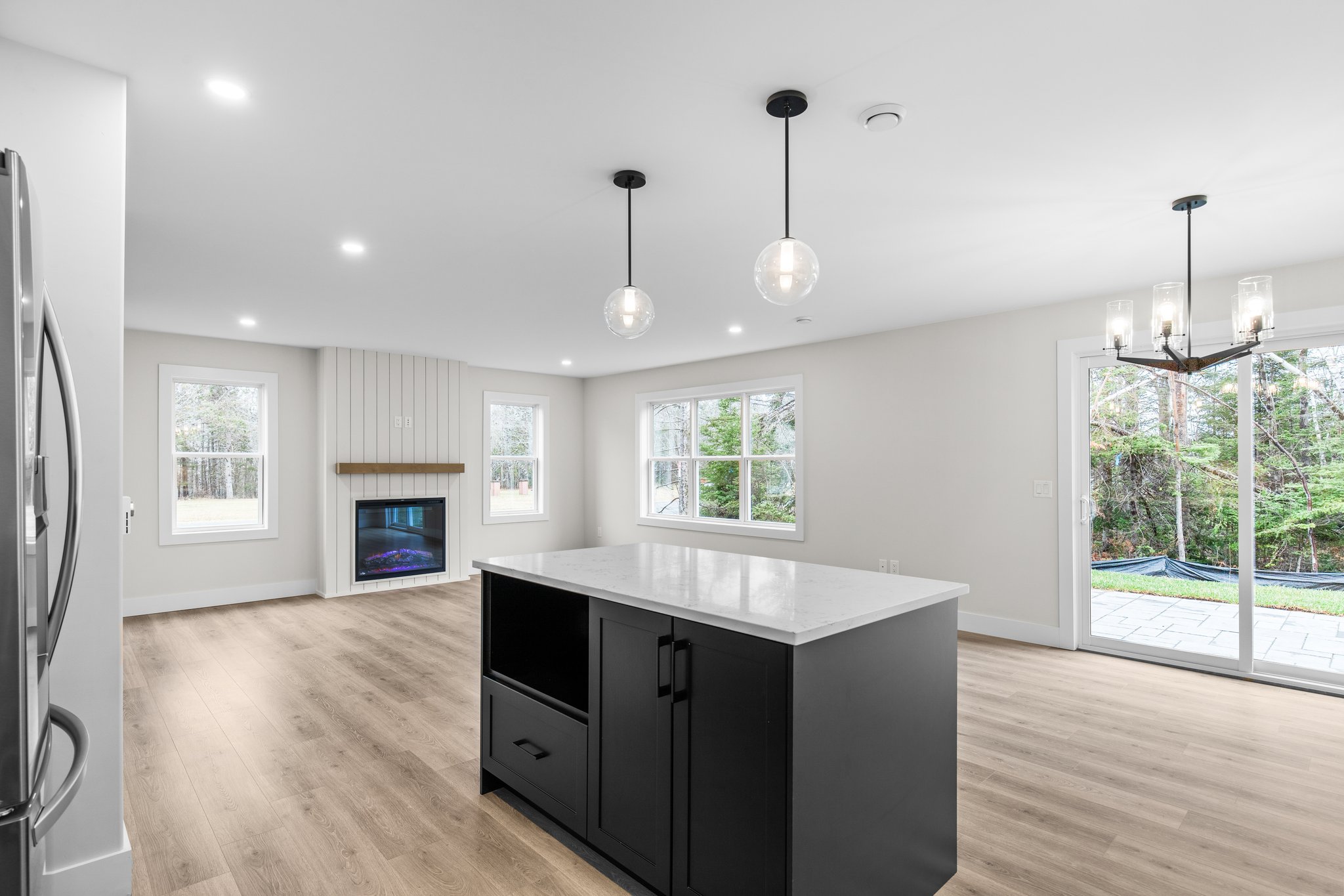 3 Bedrooms Bedrooms, ,2 BathroomsBathrooms,Split Level,Listing,Owdis,1263