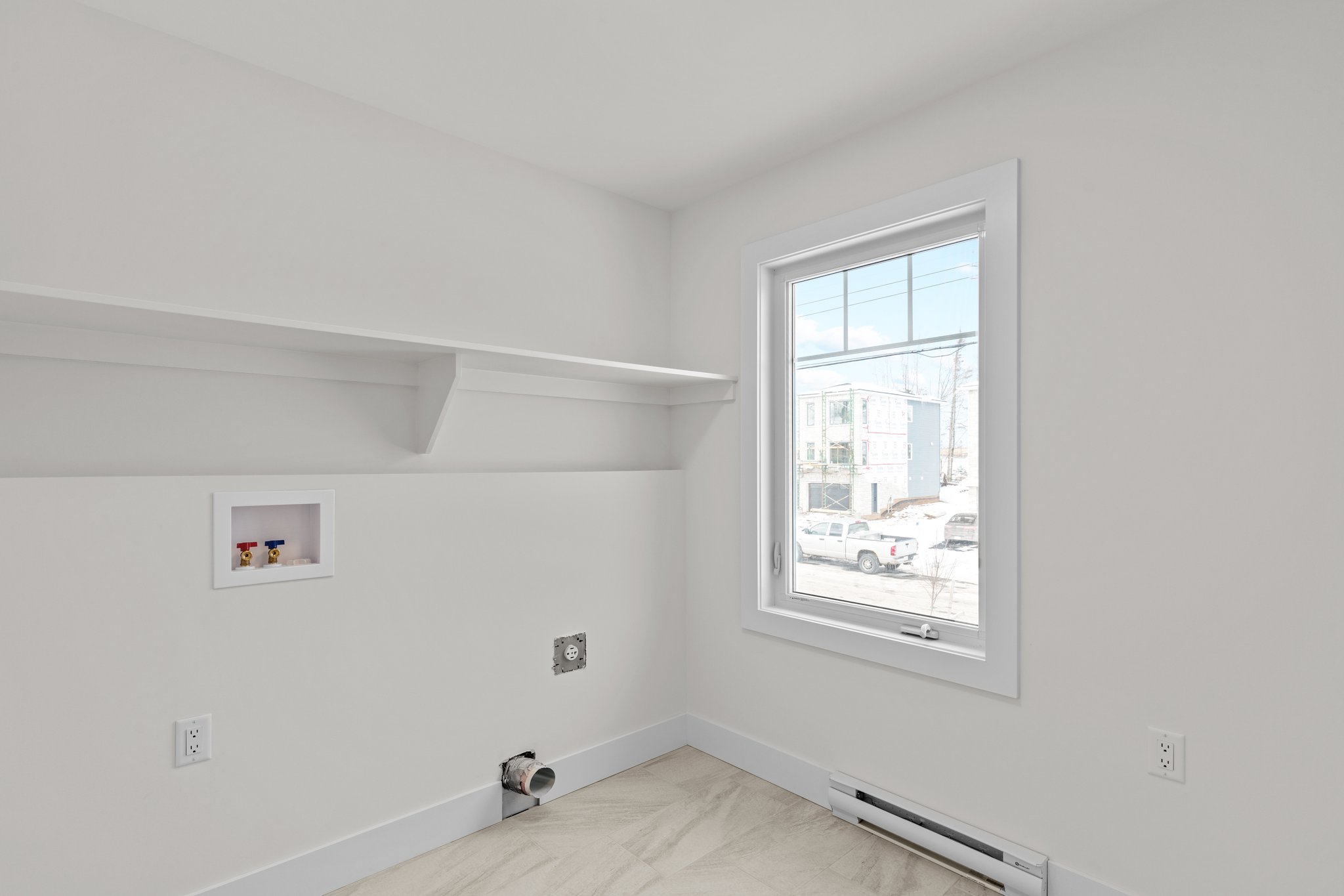 3 Bedrooms Bedrooms, ,2 BathroomsBathrooms,Split Level,Listing,Owdis,1267