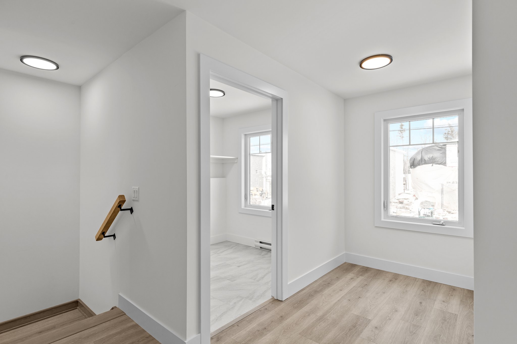 3 Bedrooms Bedrooms, ,2 BathroomsBathrooms,Split Level,Listing,Owdis,1267