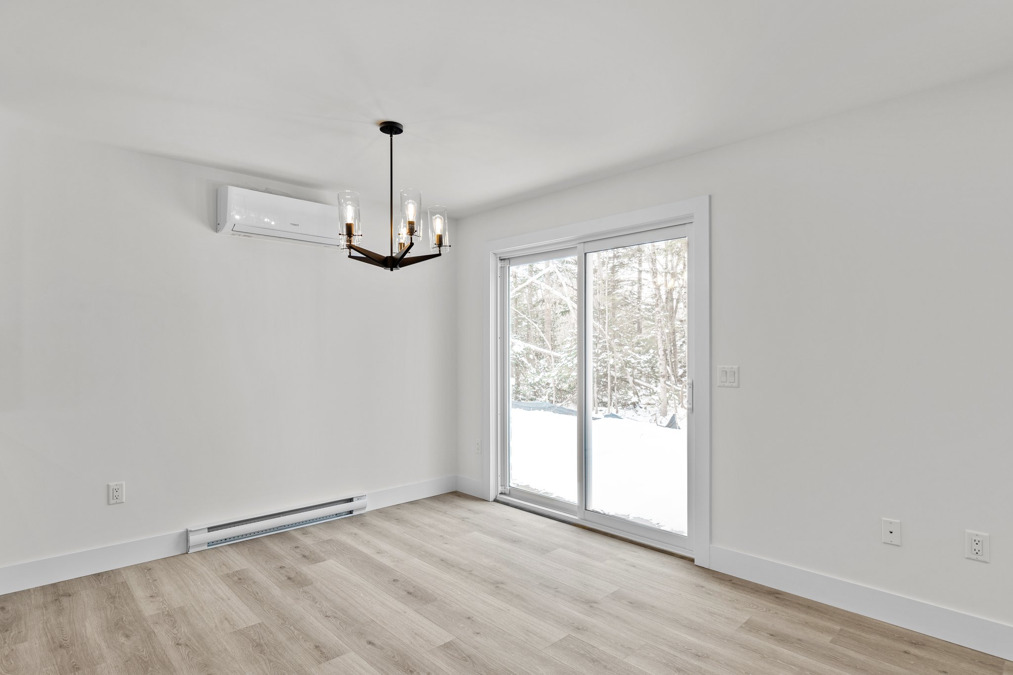 3 Bedrooms Bedrooms, ,2 BathroomsBathrooms,Split Level,Listing,Owdis,1267