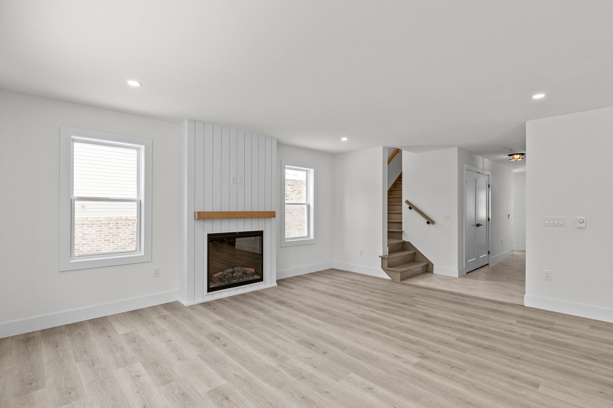 3 Bedrooms Bedrooms, ,2 BathroomsBathrooms,Split Level,Listing,Owdis,1267