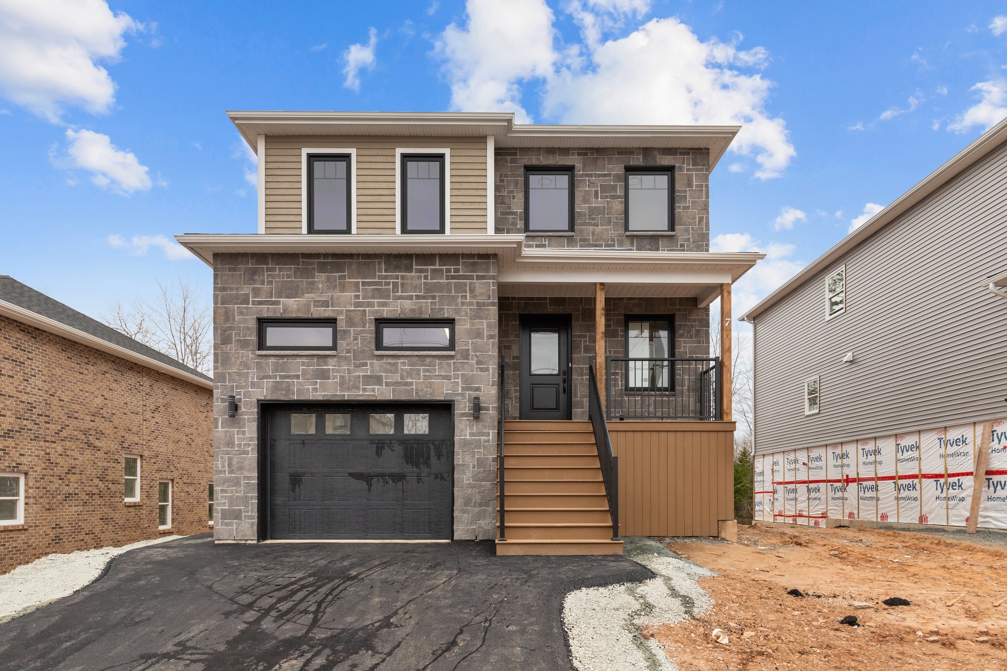 4 Bedrooms Bedrooms, ,3 BathroomsBathrooms,2 Storey,Listing,Owdis,1272